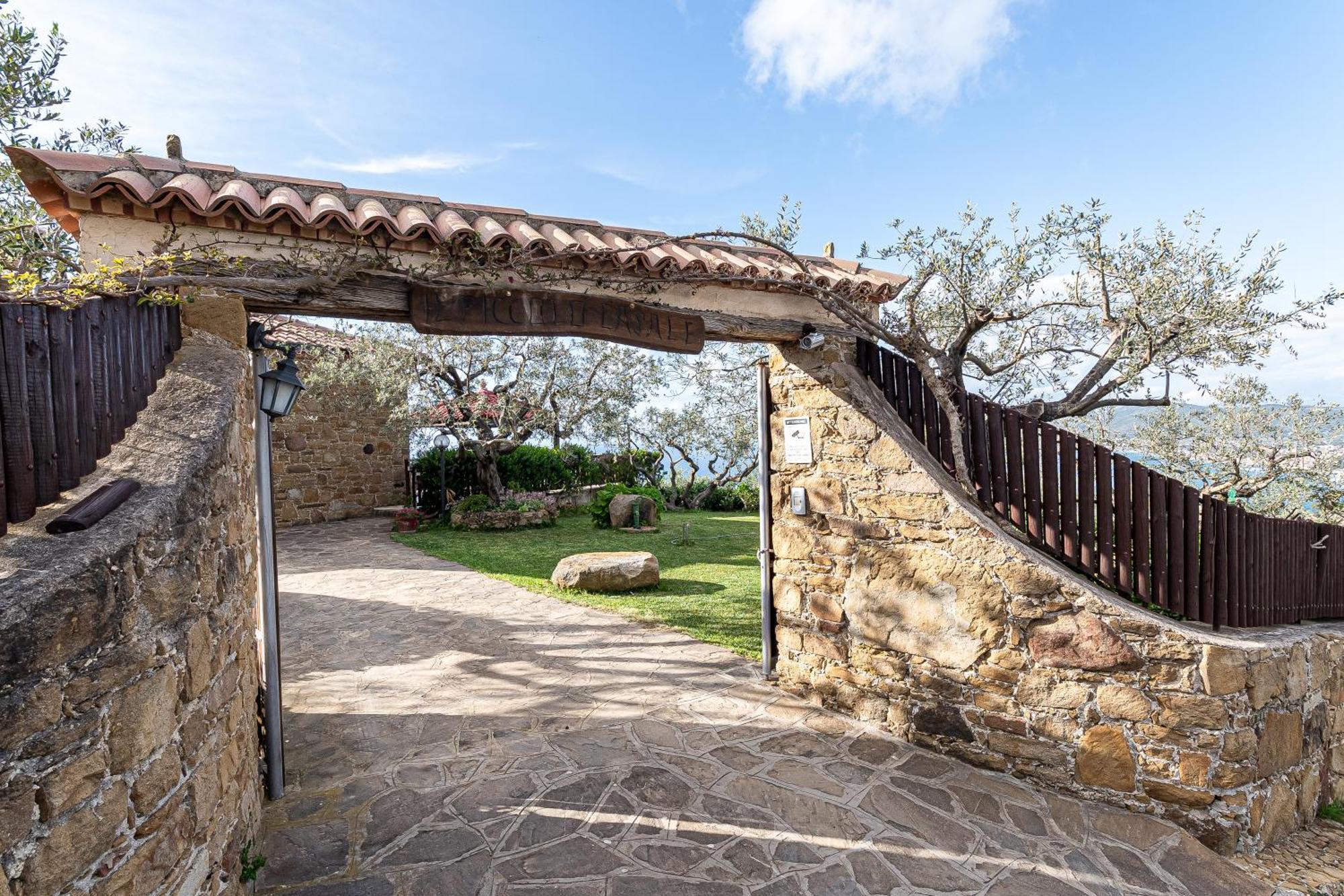 Bellezza In Cilento Panoramic Apts Castellabate Luaran gambar