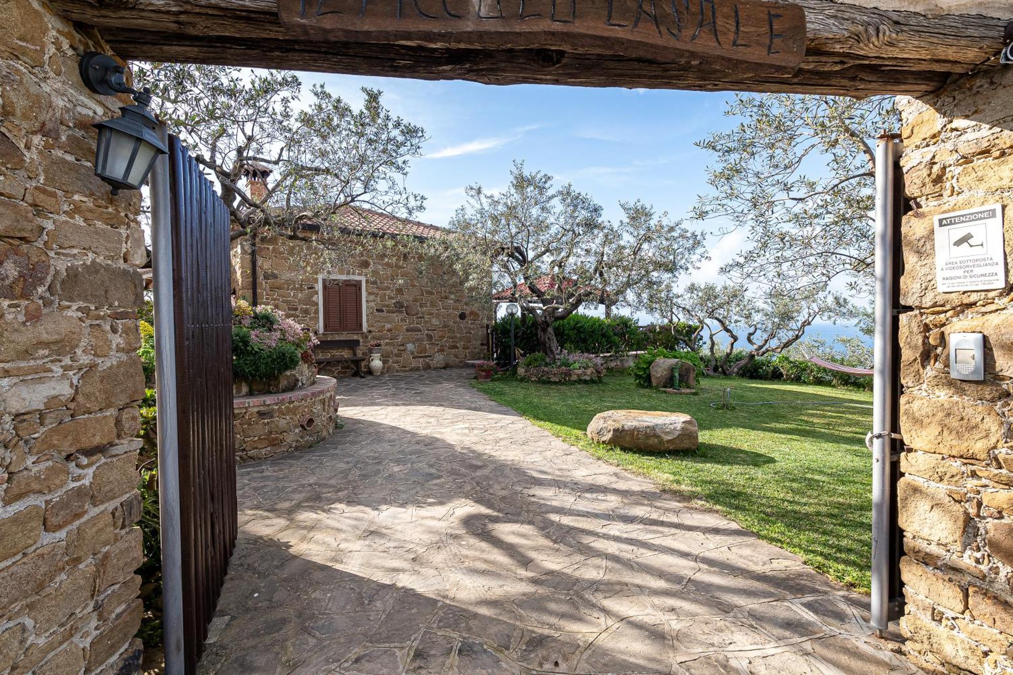 Bellezza In Cilento Panoramic Apts Castellabate Luaran gambar