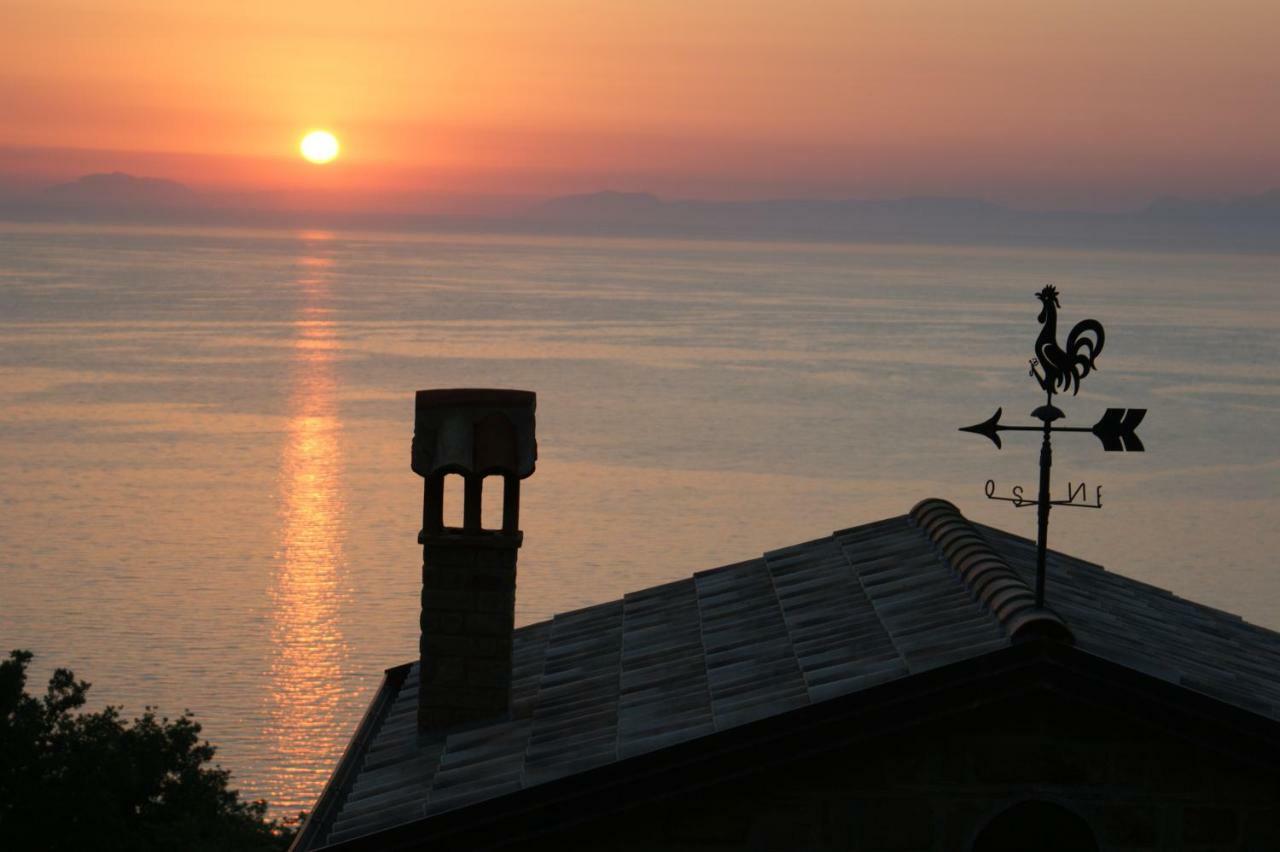 Bellezza In Cilento Panoramic Apts Castellabate Luaran gambar